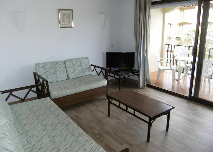Apartment For 5 People With Garden L'Estartit