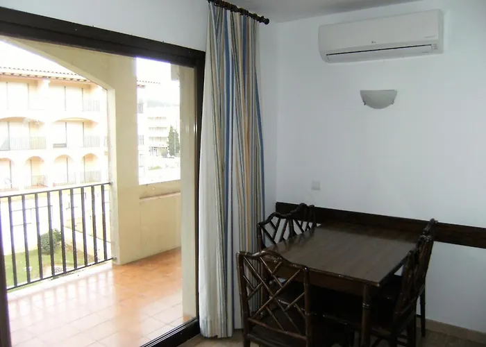 For 5 People With Garden Apartment *