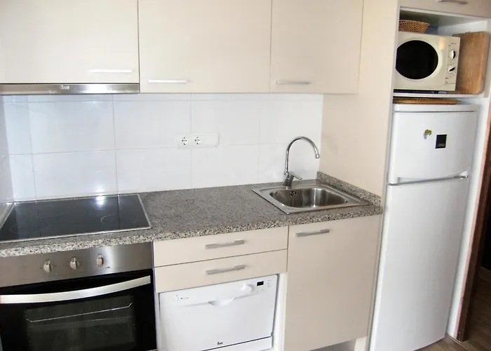 For 5 People With Garden Apartment L'Estartit
